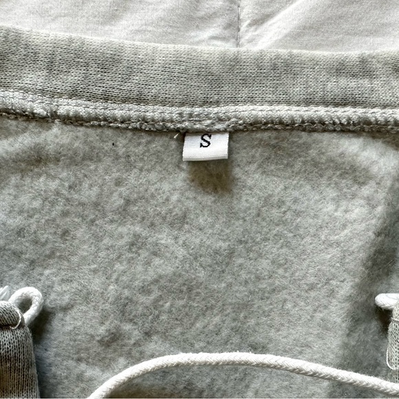 Cozy fleece pullover sweater. - Picture 3 of 4